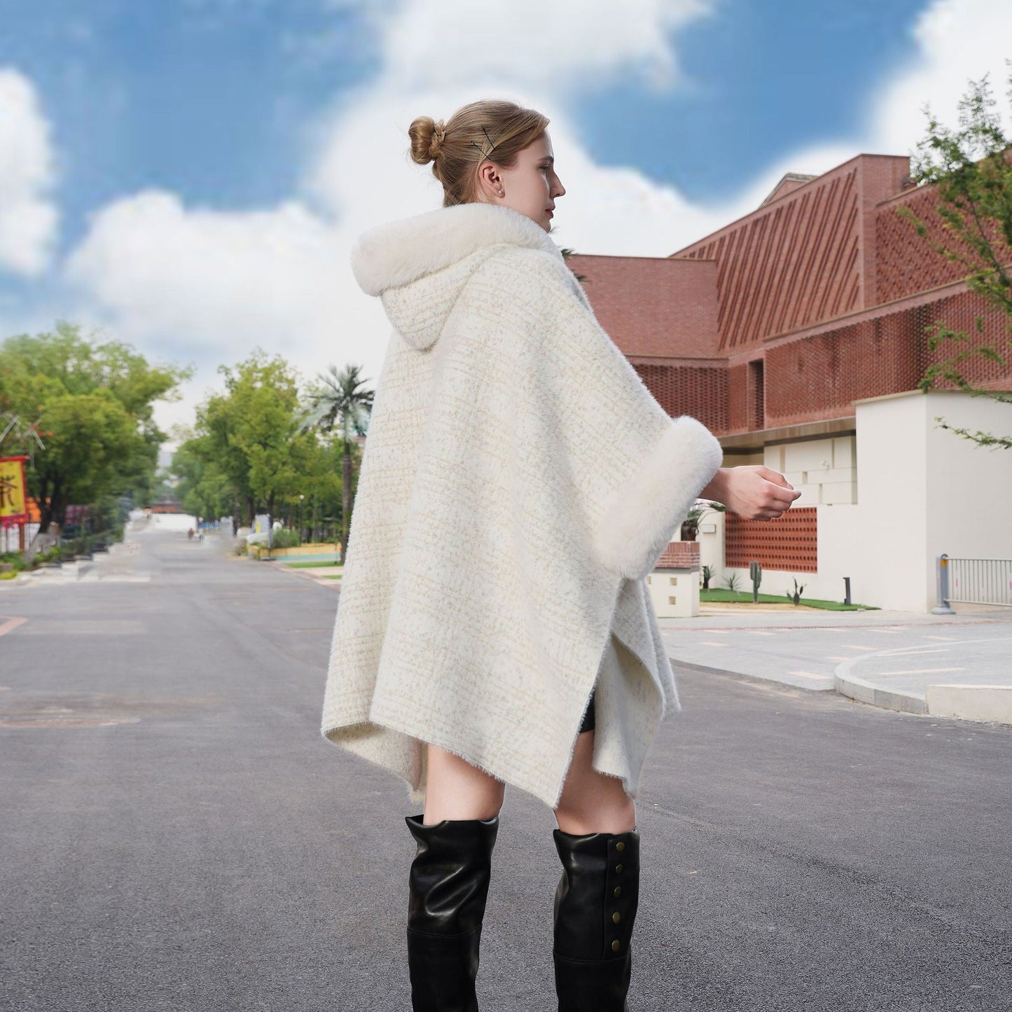 Evangeline Faux Fur Collar Shawl