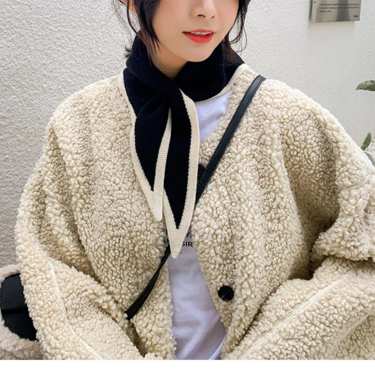 Selene Triangular Binder Scarf